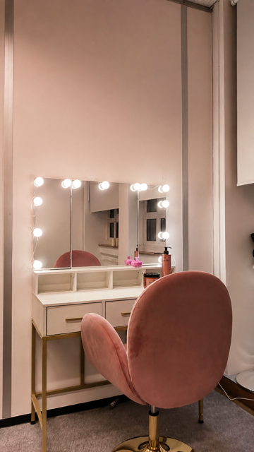 Women's Beauty Academy — Espace maquillage